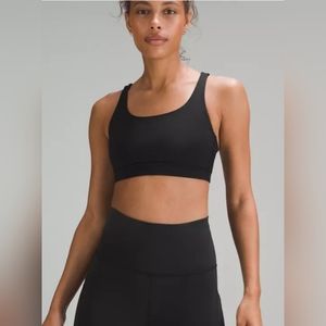 Lululemon Energy Racerback Sport     Bra Sizes 6